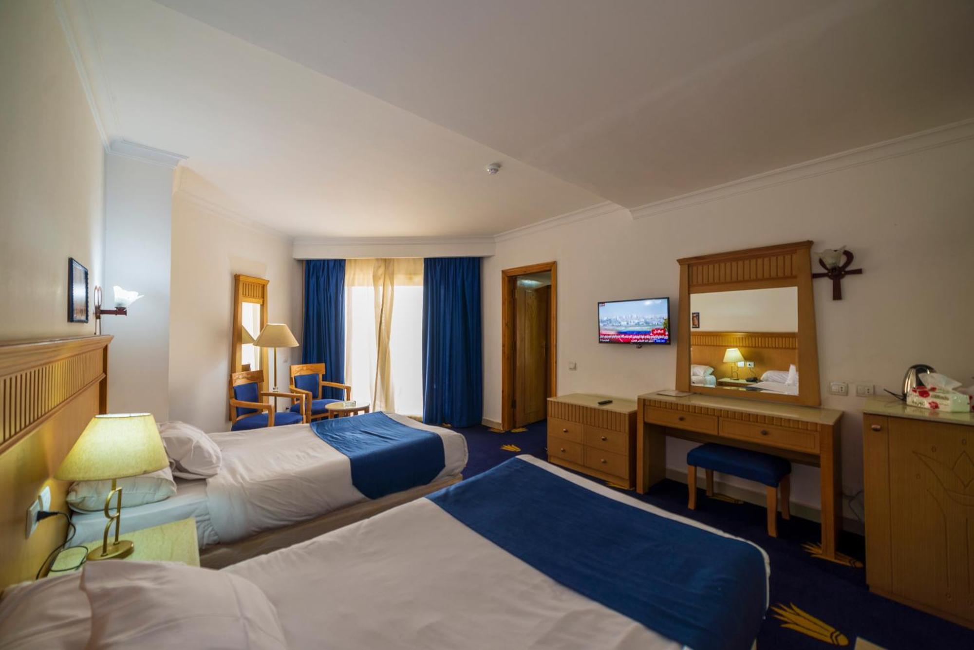 Regency Pyramids Hotel Kafret el-Gabal Eksteriør bilde